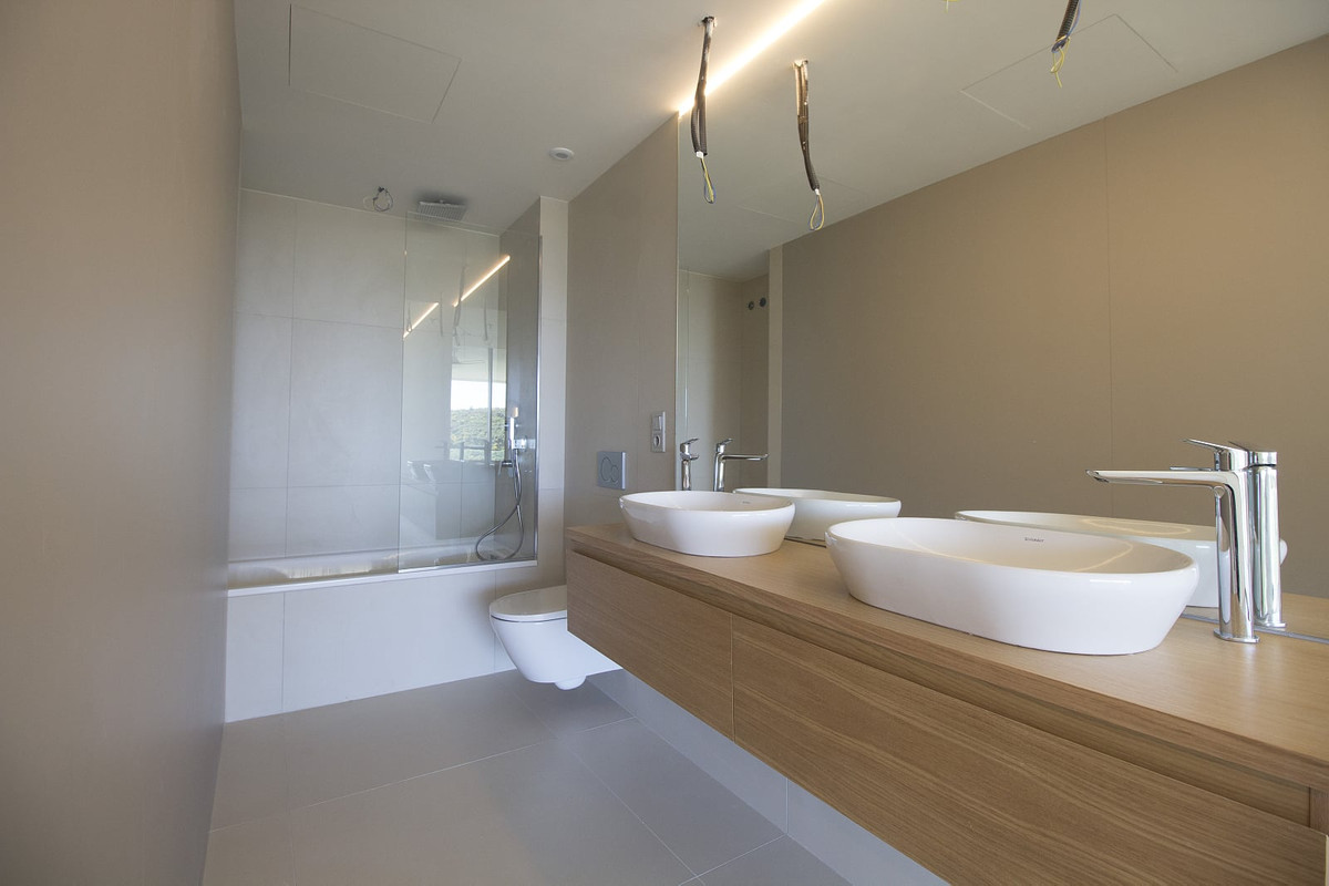 Appartement te koop in Fuengirola | 2 slaapkamers H5354254