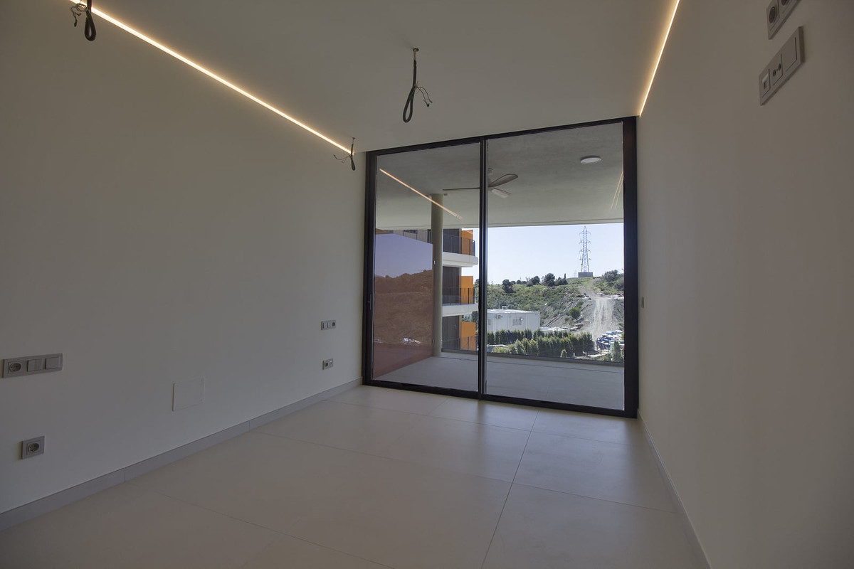 Appartement te koop in Fuengirola | 2 slaapkamers H5354254