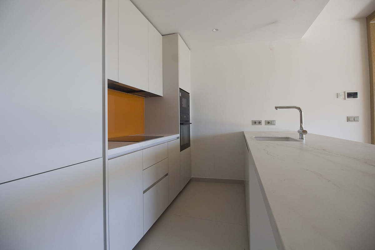 Appartement te koop in Fuengirola | 2 slaapkamers H5354257