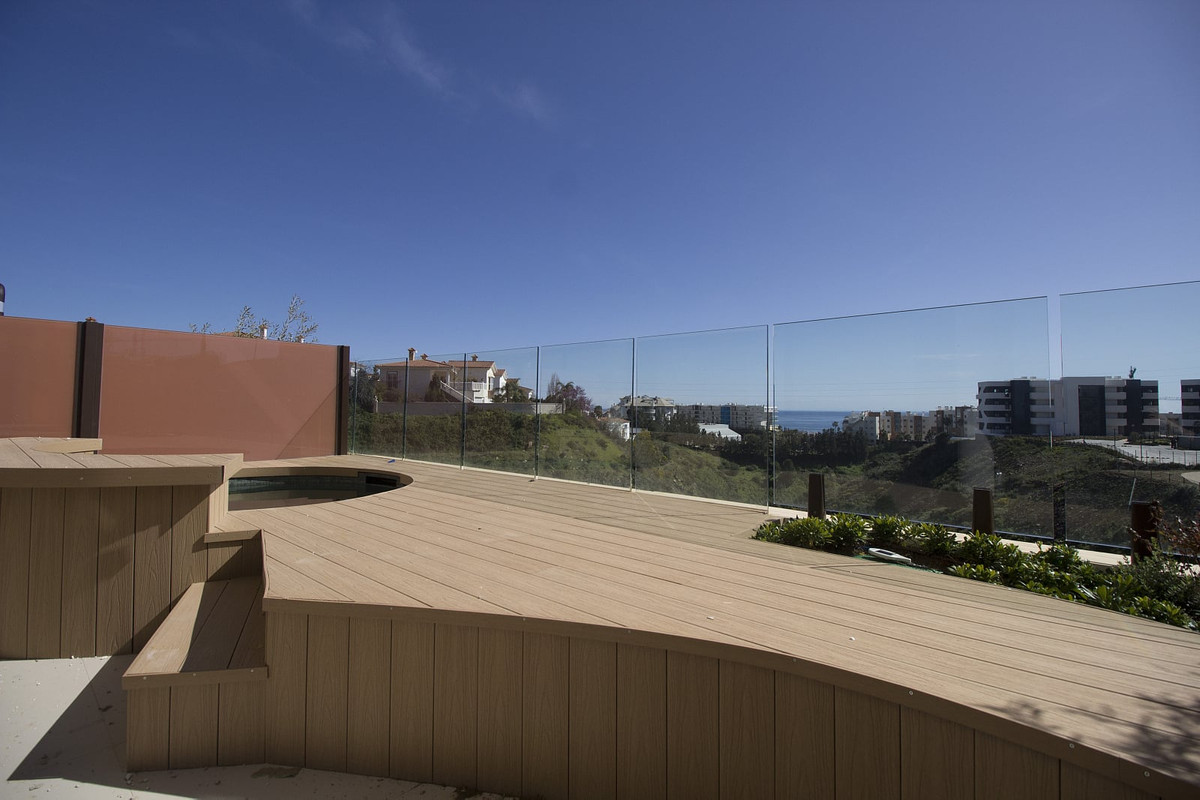 Appartement te koop in Fuengirola | 2 slaapkamers H5354257