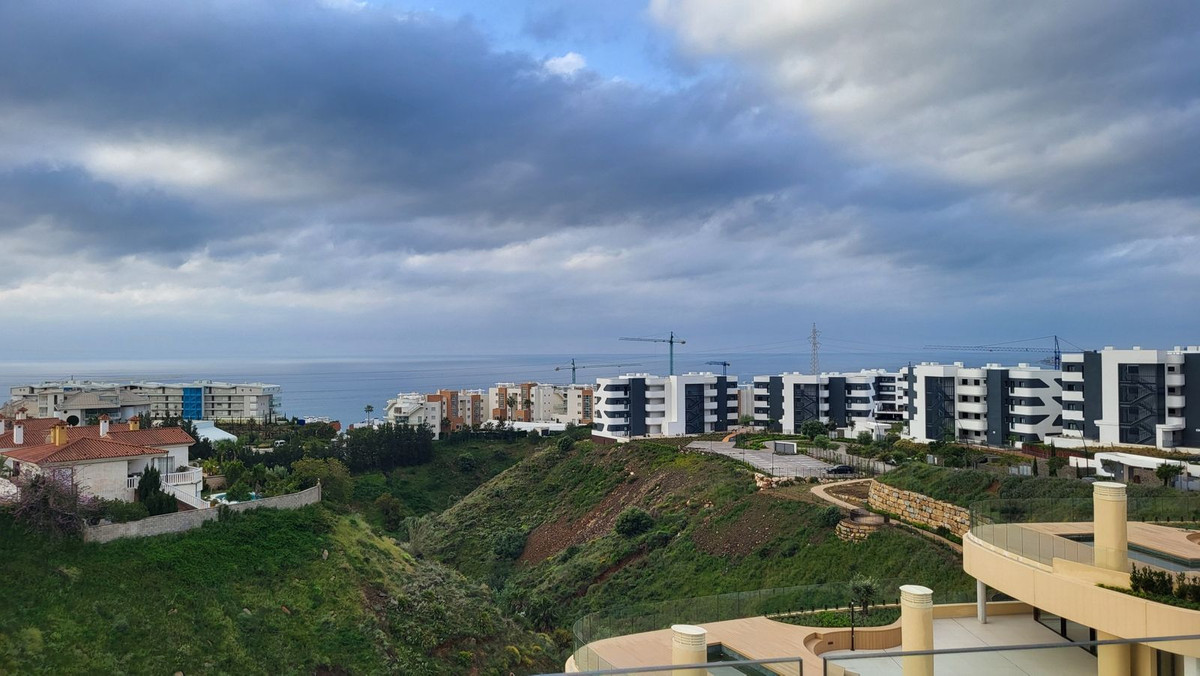 Appartement te koop in Fuengirola | 2 slaapkamers H5354869