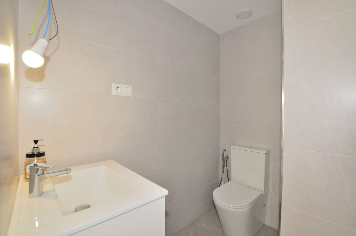 Appartement te koop in Fuengirola | 2 slaapkamers H5357620