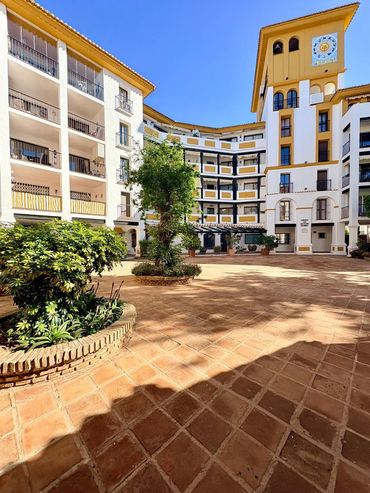 Appartement te koop in Fuengirola | 2 slaapkamers H5358076