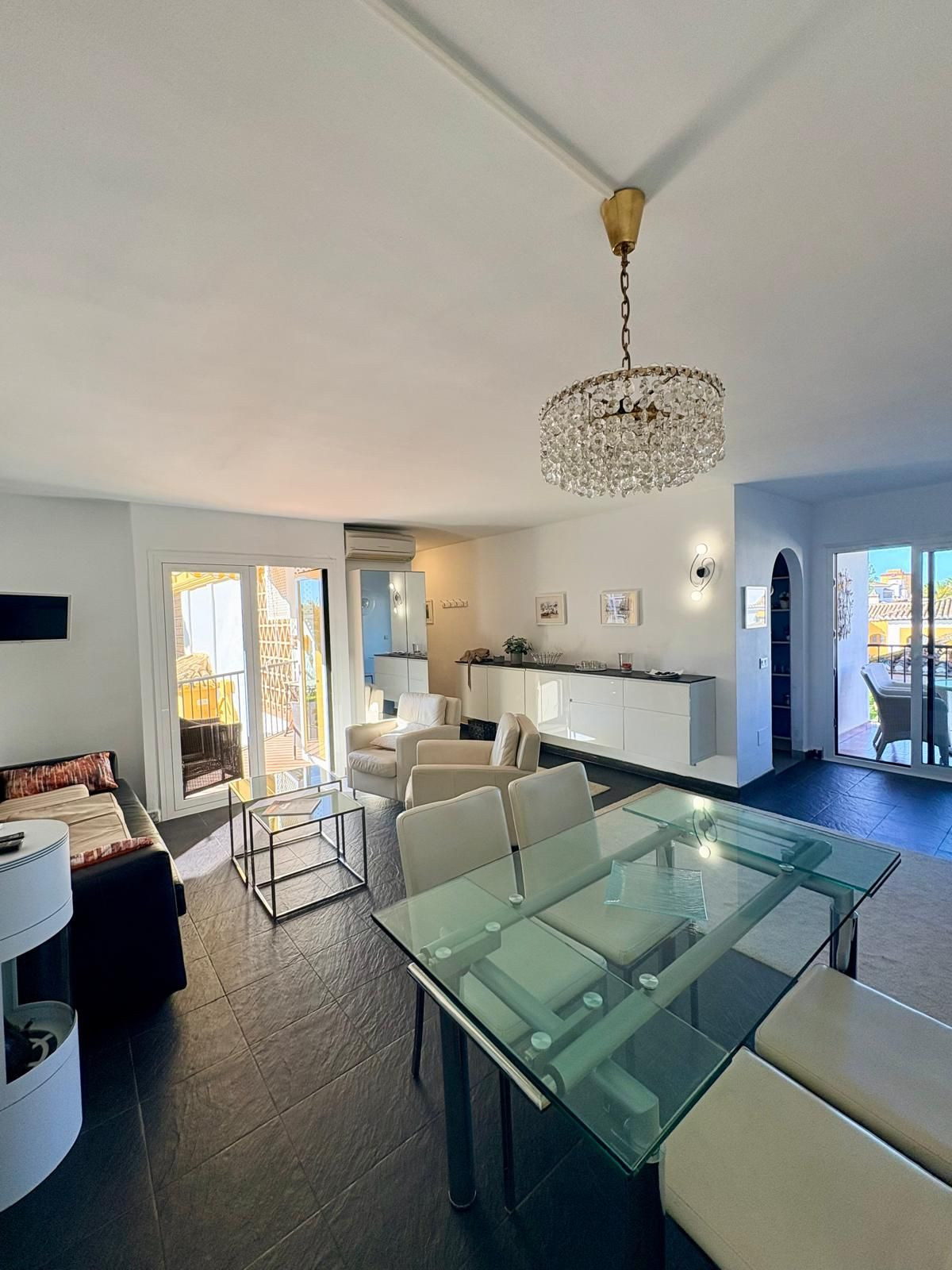 Appartement te koop in Fuengirola | 2 slaapkamers H5358076