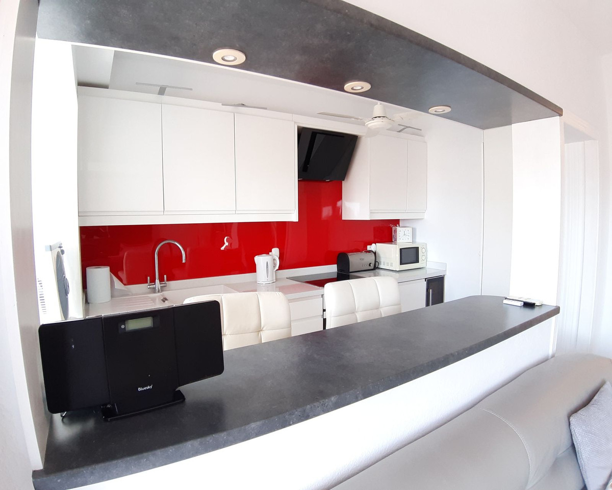 Appartement te koop in Fuengirola | 2 slaapkamers H5361898