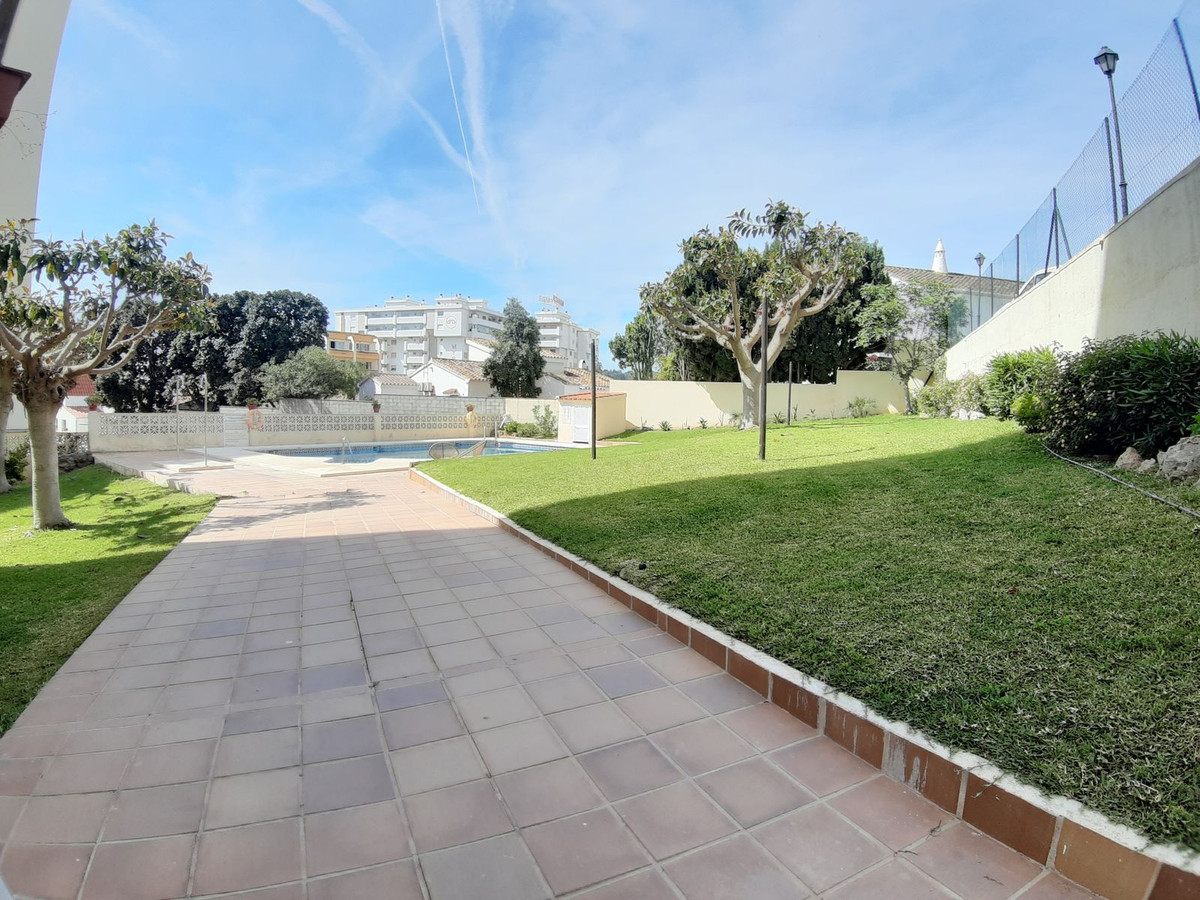 Appartement te koop in Fuengirola | 2 slaapkamers H5361898