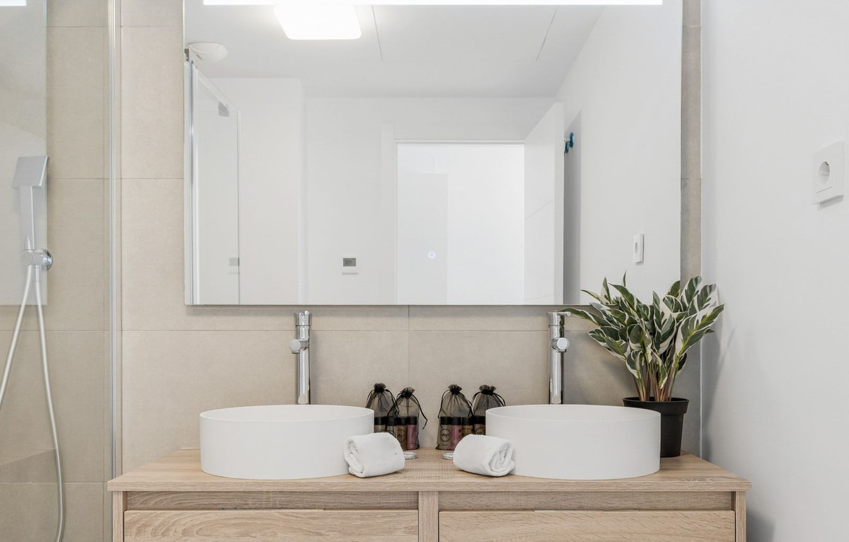 Appartement te koop in Fuengirola | 3 slaapkamers H5365888