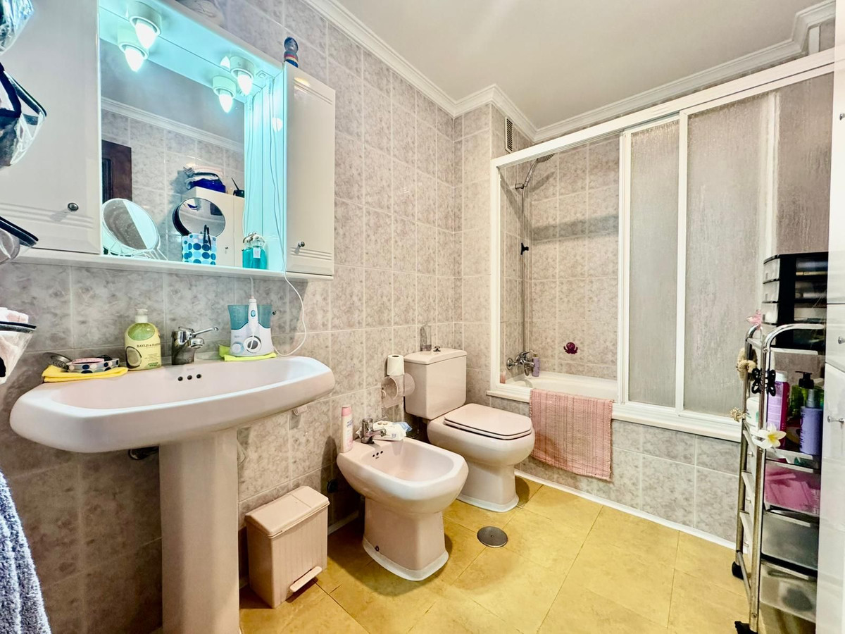 Appartement te koop in Fuengirola | 3 slaapkamers H5365945