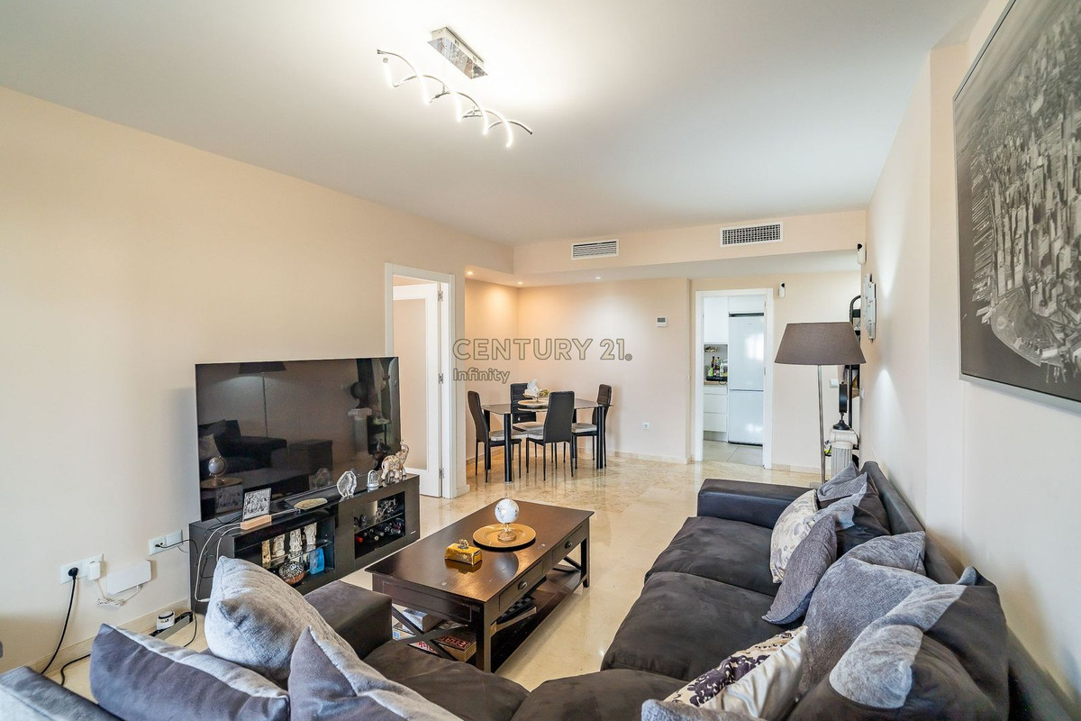 Appartement te koop in Fuengirola | 2 slaapkamers H5367691