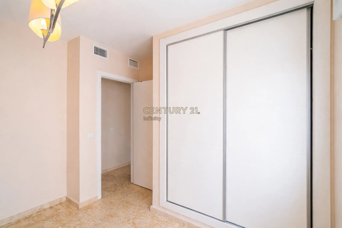 Appartement te koop in Fuengirola | 2 slaapkamers H5367691
