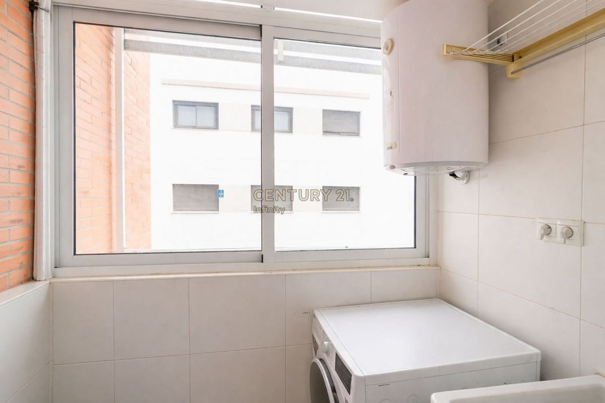 Appartement te koop in Fuengirola | 2 slaapkamers H5367691