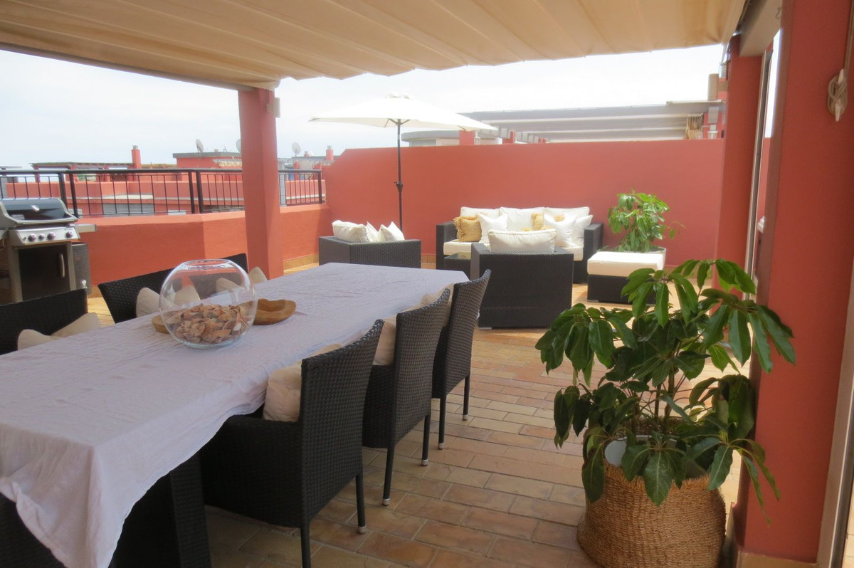 Penthouse te koop in Fuengirola | 3 slaapkamers H5368807