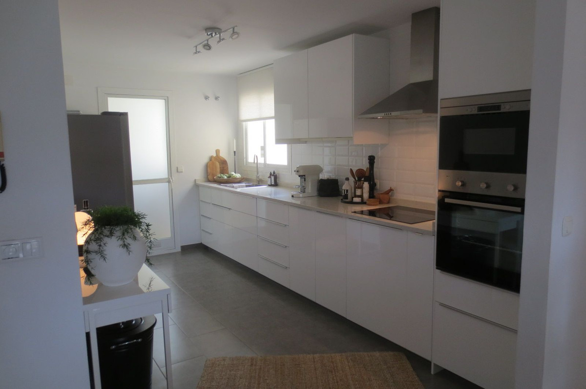 Penthouse te koop in Fuengirola | 3 slaapkamers H5368807