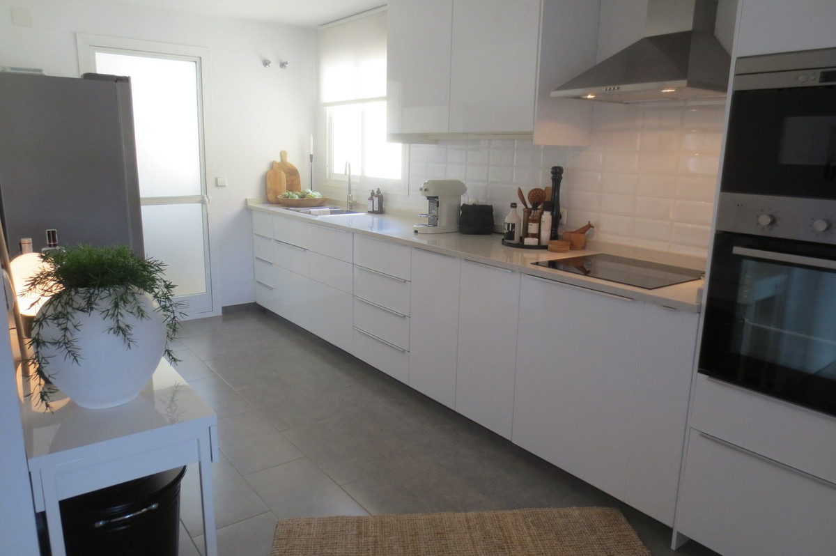 Penthouse te koop in Fuengirola | 3 slaapkamers H5368807