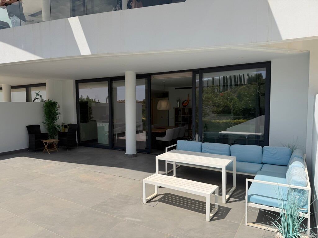 Appartement te koop in Fuengirola | 2 slaapkamers H5370355