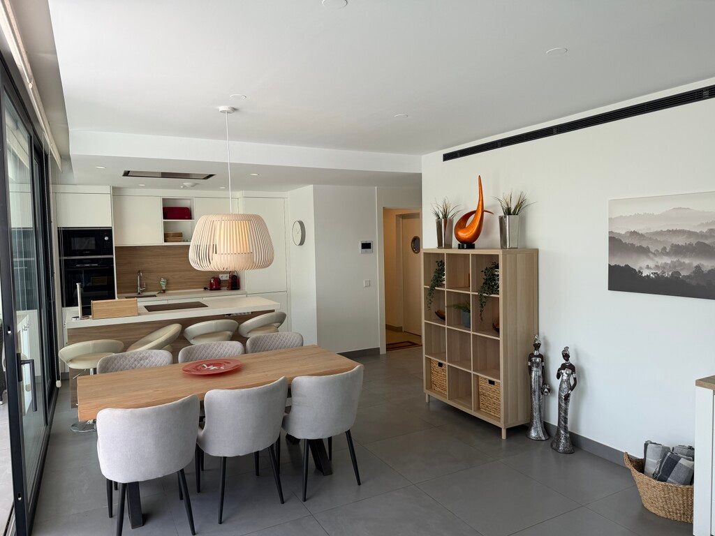 Appartement te koop in Fuengirola | 2 slaapkamers H5370355