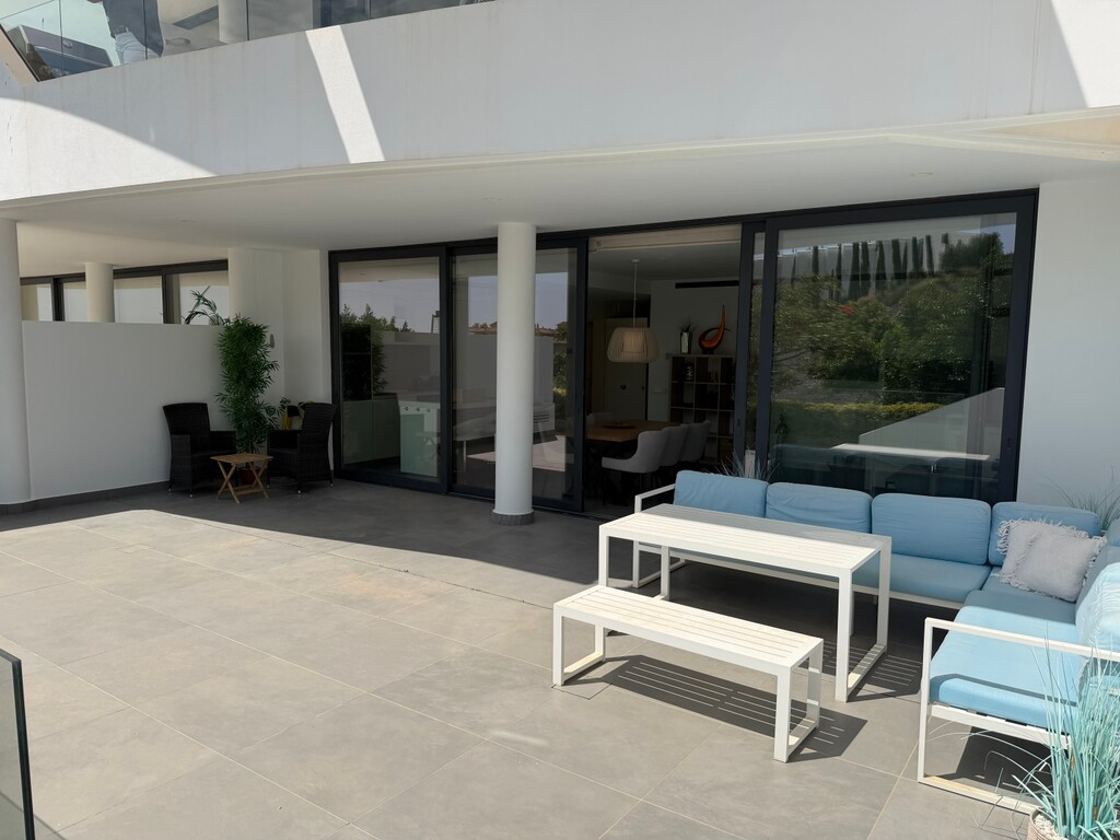 Appartement te koop in Fuengirola | 2 slaapkamers H5370355