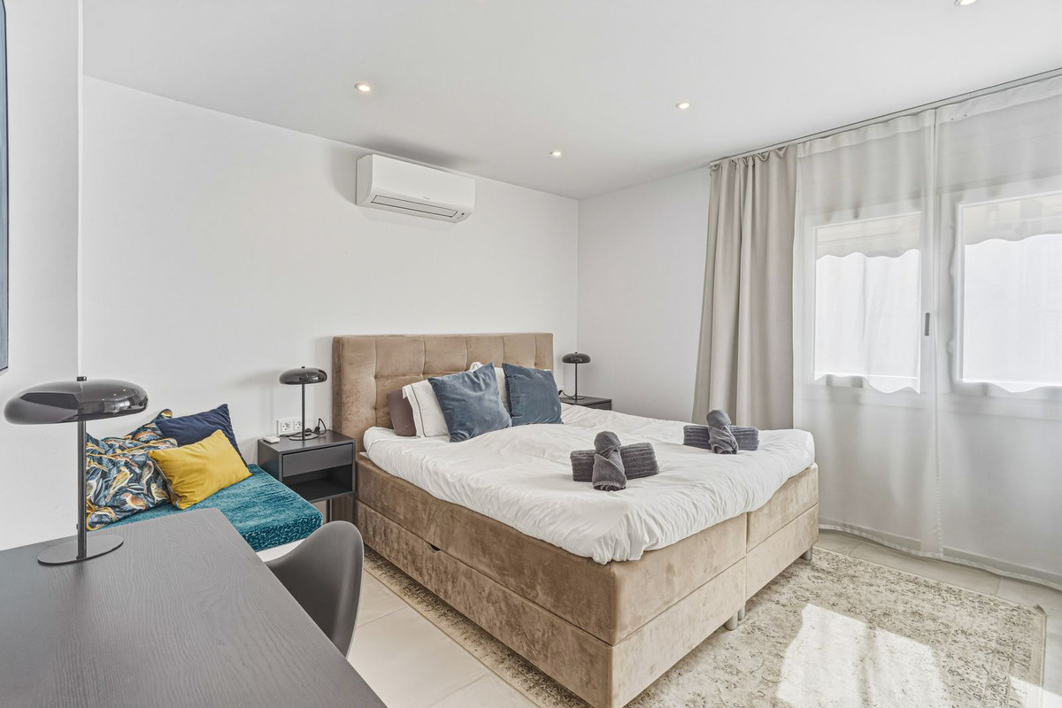 Appartement te koop in Fuengirola | 2 slaapkamers H5371495