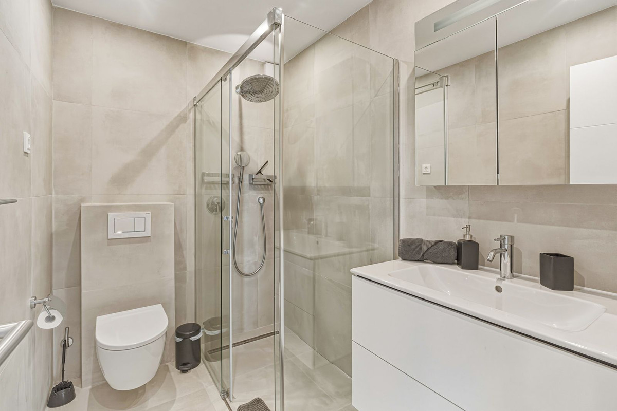 Appartement te koop in Fuengirola | 2 slaapkamers H5371495