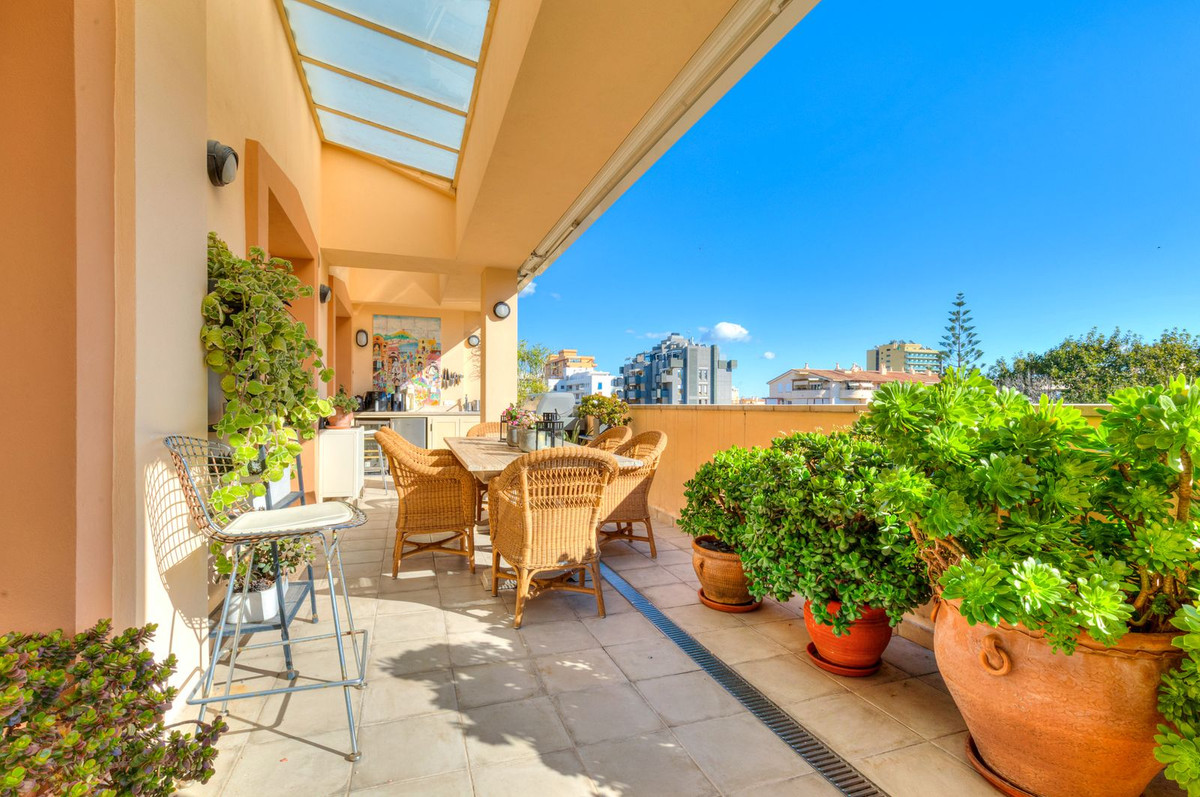 Penthouse te koop in Fuengirola | 4 slaapkamers H5371645