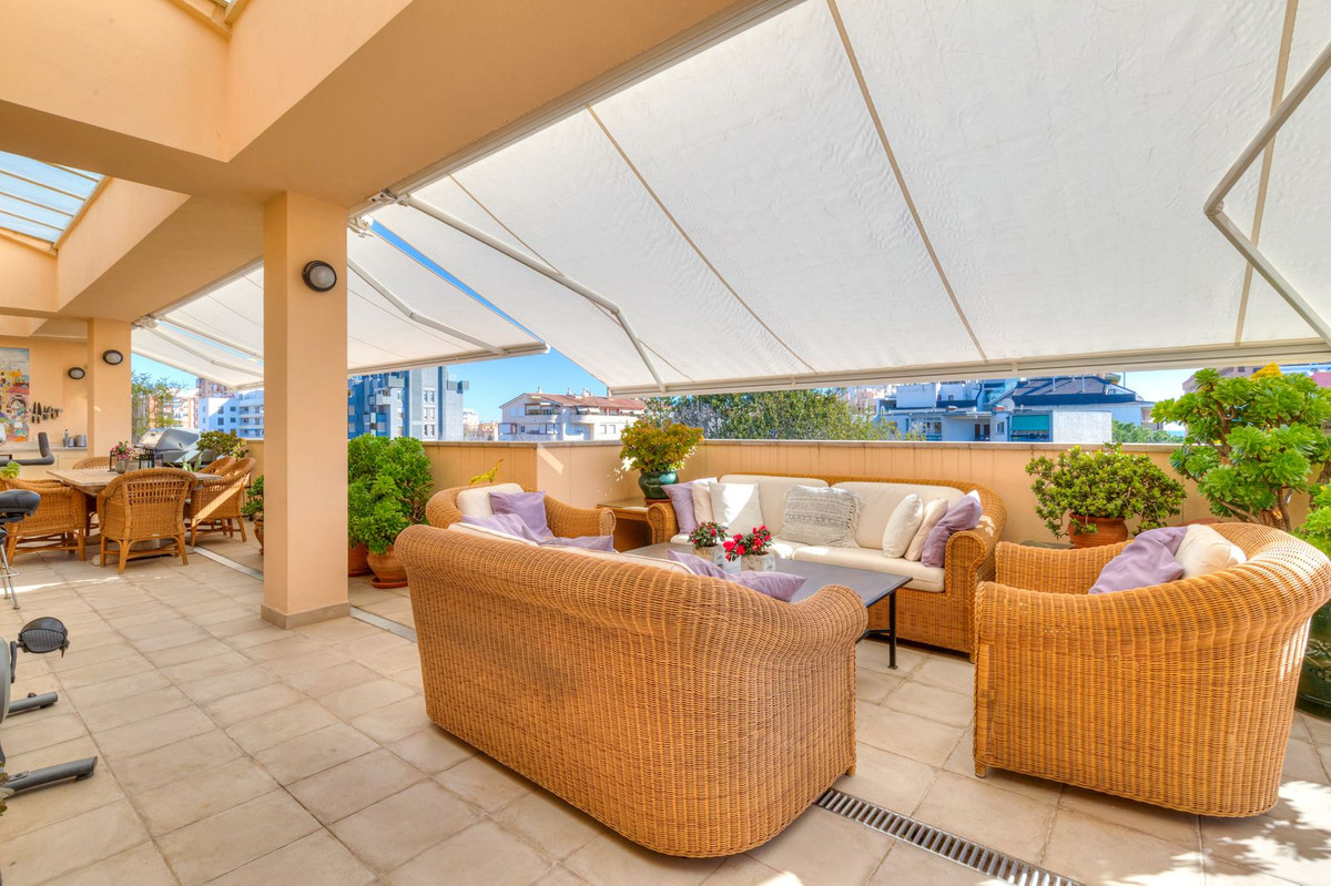 Penthouse te koop in Fuengirola | 4 slaapkamers H5371645
