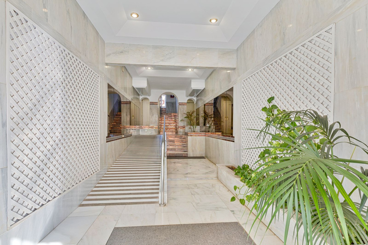 Penthouse te koop in Fuengirola | 4 slaapkamers H5371645