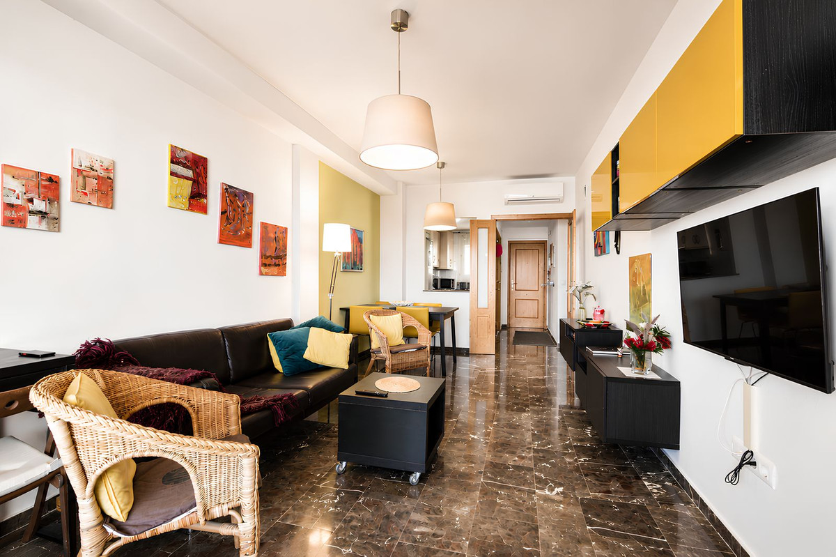 Appartement te koop in Fuengirola | 2 slaapkamers H5371759