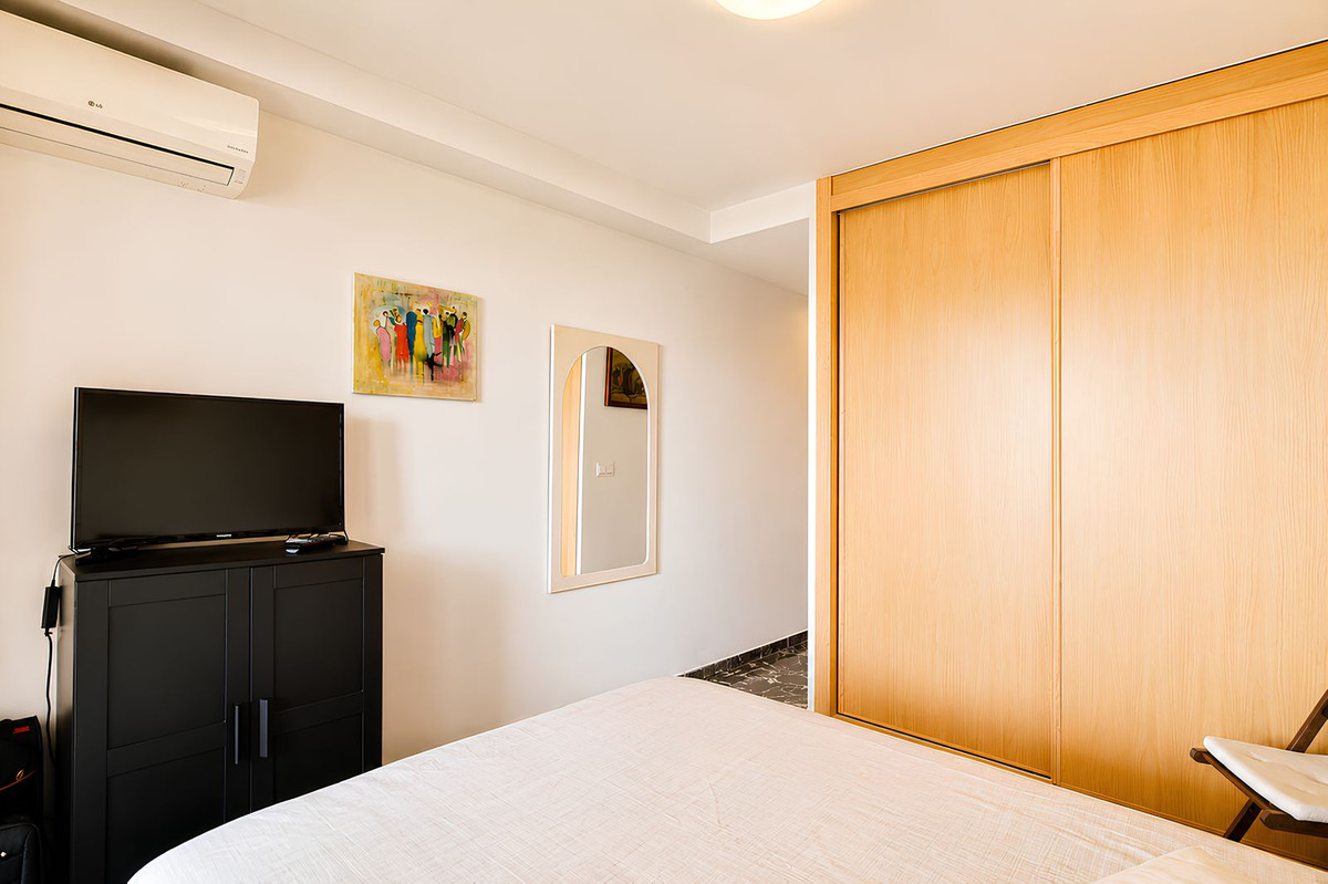 Appartement te koop in Fuengirola | 2 slaapkamers H5371759