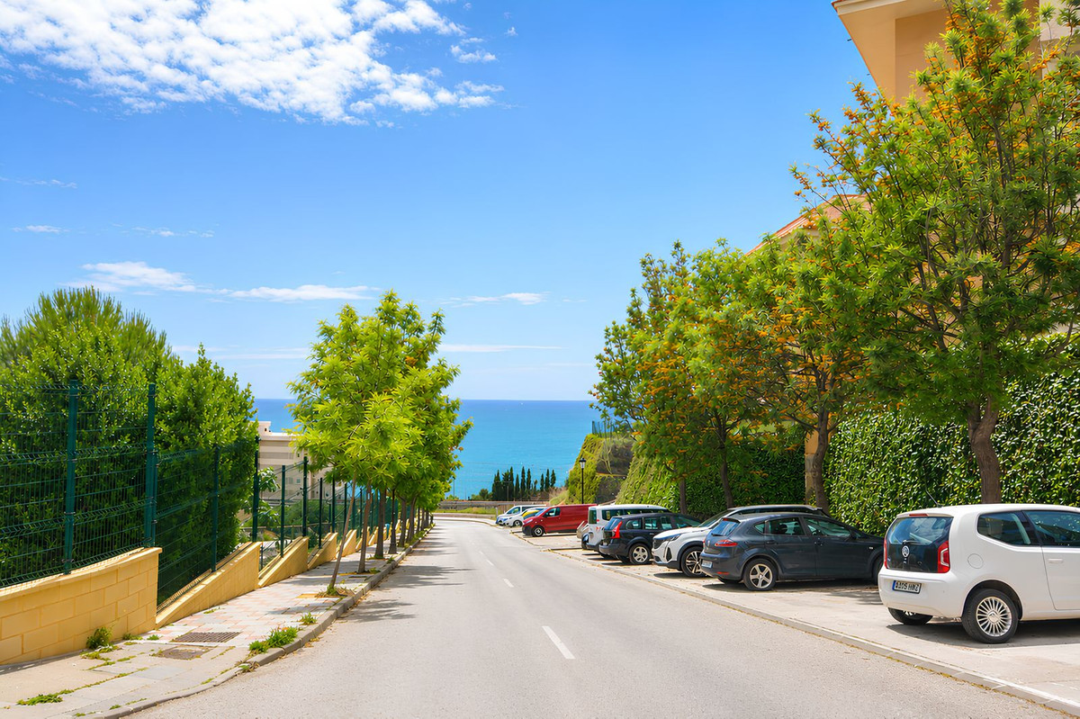 Appartement te koop in Fuengirola | 2 slaapkamers H5371759