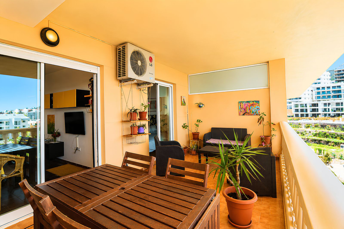 Appartement te koop in Fuengirola | 2 slaapkamers H5371759