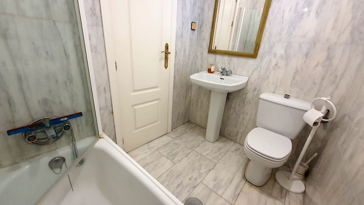 Appartement te koop in Fuengirola | 3 slaapkamers H5372815
