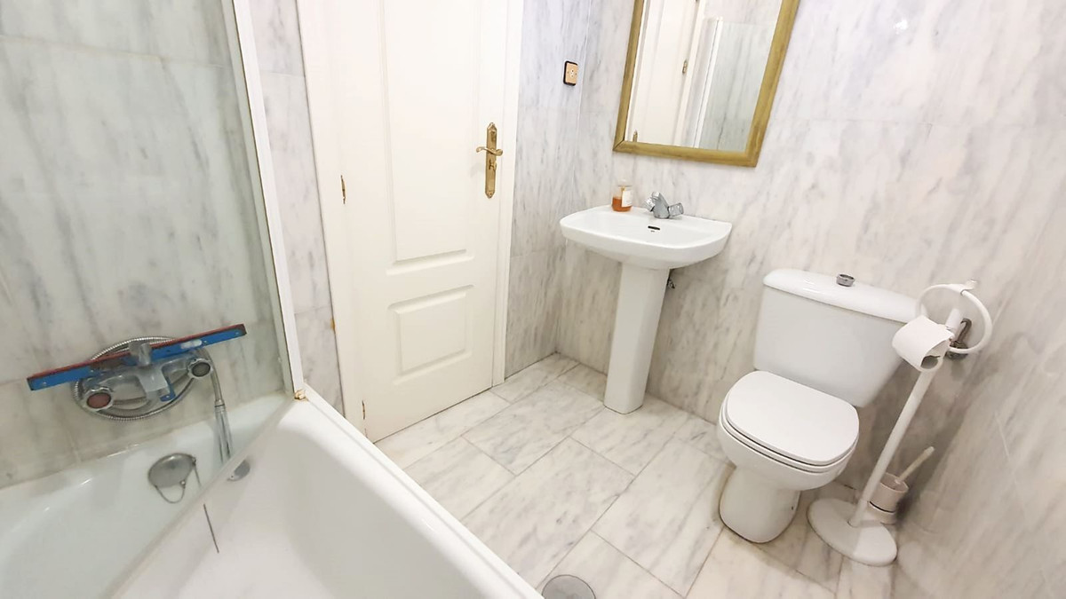 Appartement te koop in Fuengirola | 3 slaapkamers H5372815