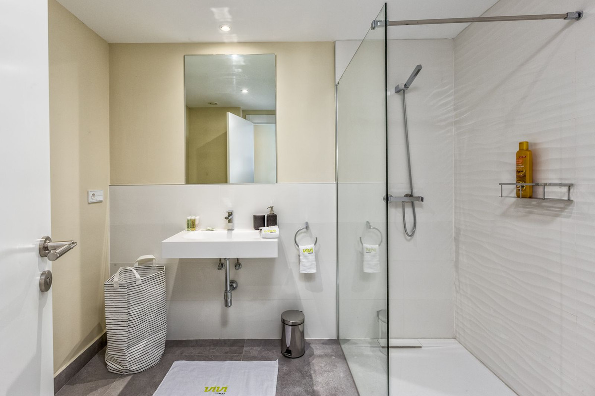 Appartement te koop in Fuengirola | 2 slaapkamers H5372857