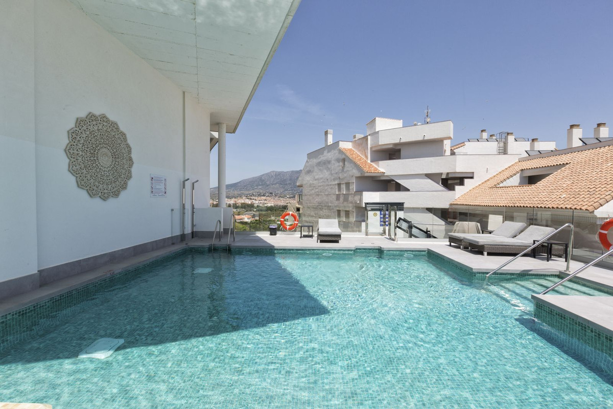 Appartement te koop in Fuengirola | 2 slaapkamers H5372857