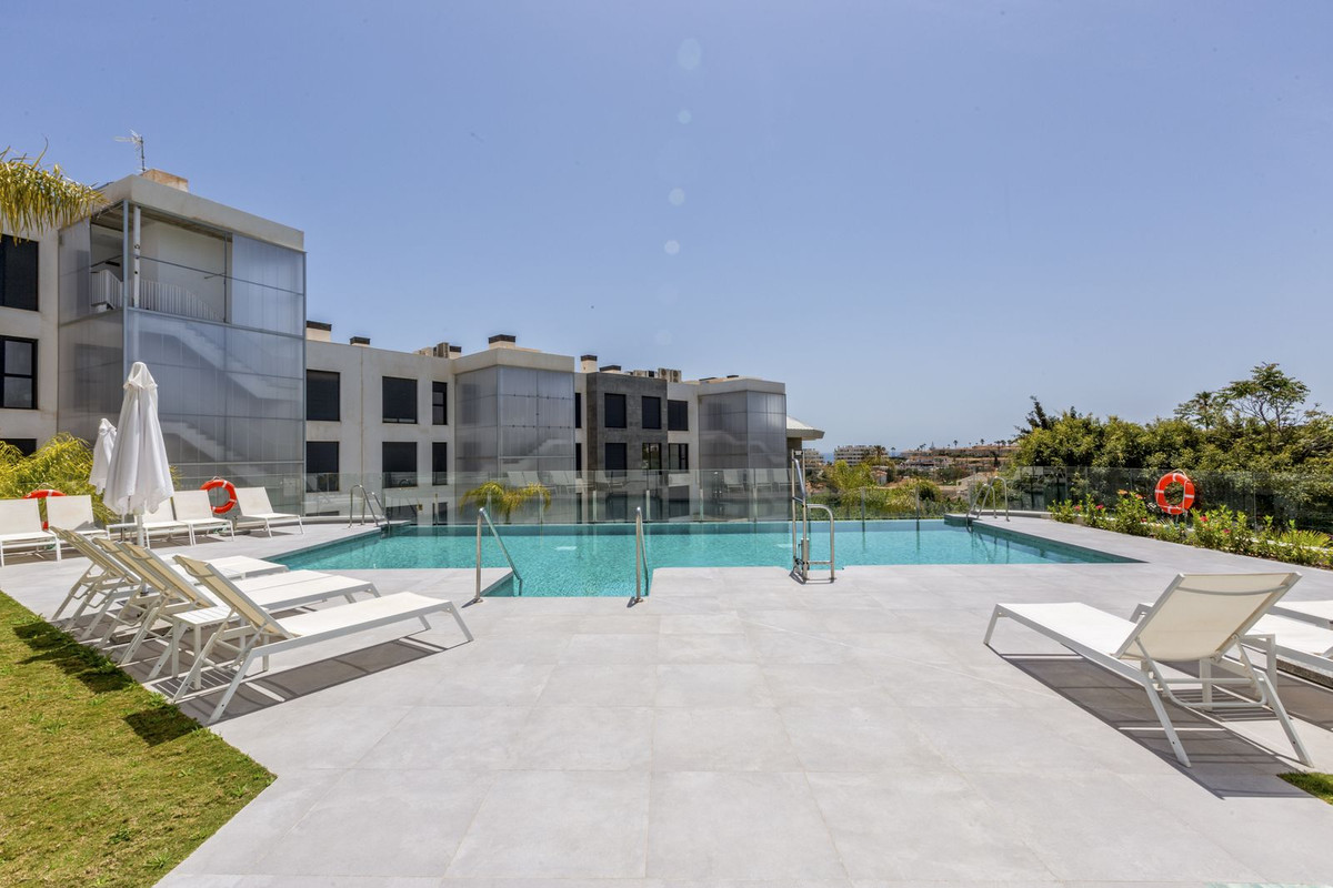 Appartement te koop in Fuengirola | 2 slaapkamers H5372857