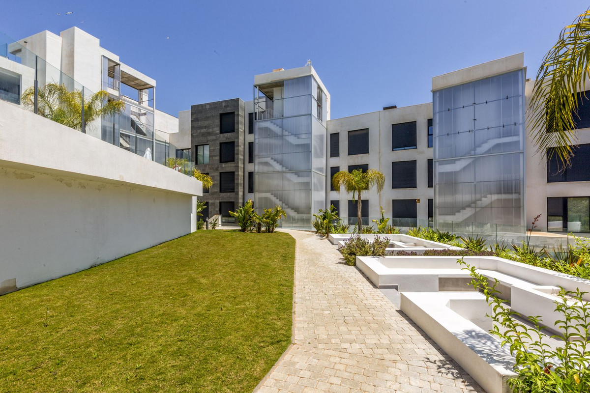 Appartement te koop in Fuengirola | 2 slaapkamers H5372857