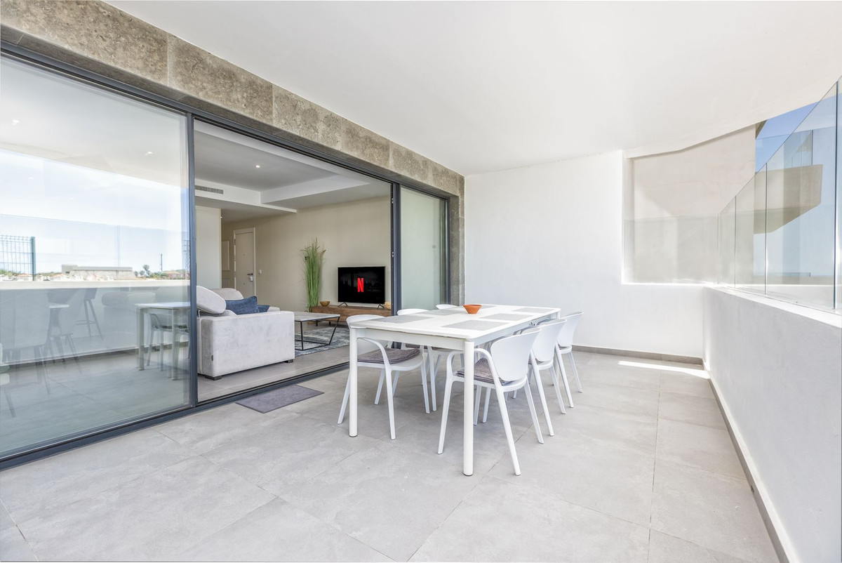Appartement te koop in Fuengirola | 2 slaapkamers H5372857