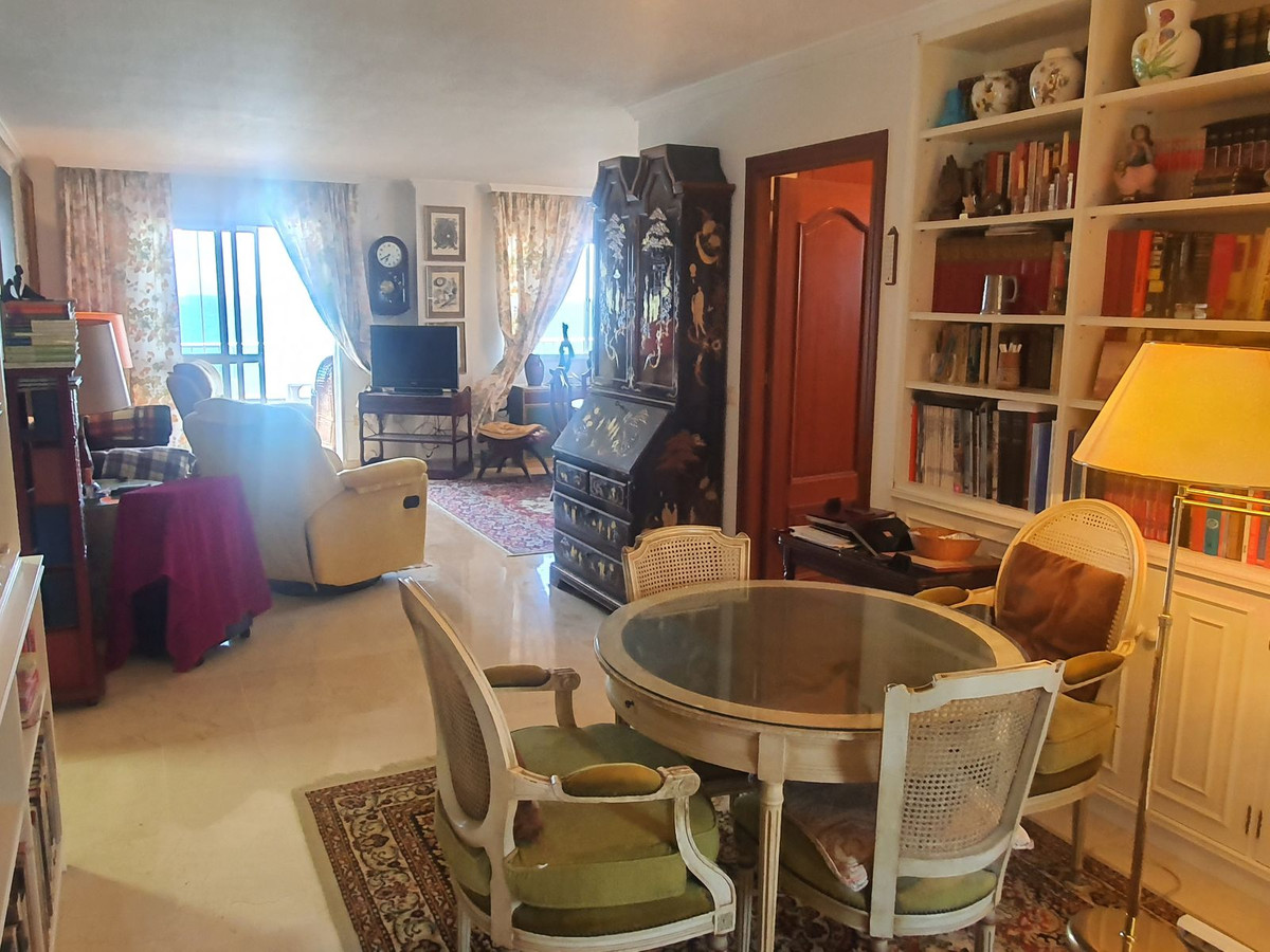 Appartement te koop in Fuengirola | 3 slaapkamers H5372995