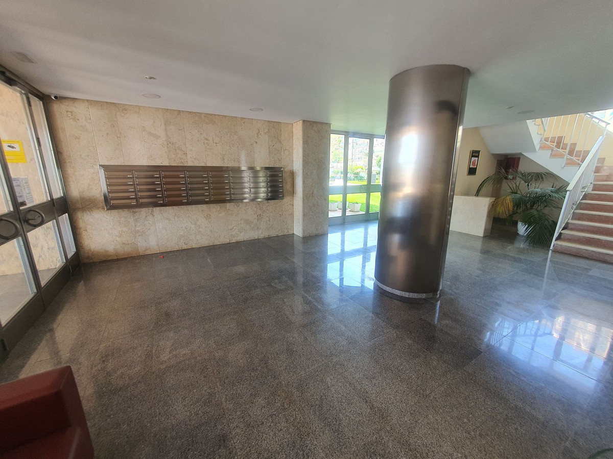 Appartement te koop in Fuengirola | 3 slaapkamers H5372995