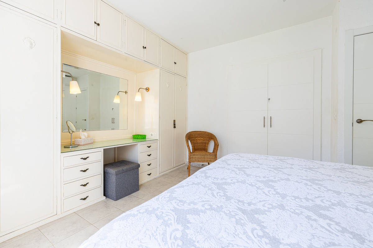 Appartement te koop in Fuengirola | 2 slaapkamers H5373685