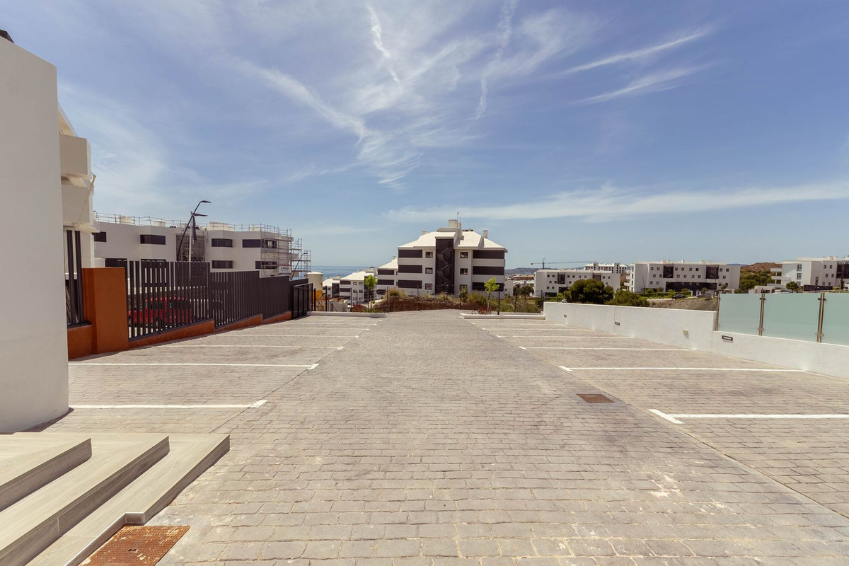 Appartement te koop in Fuengirola | 3 slaapkamers H5373718
