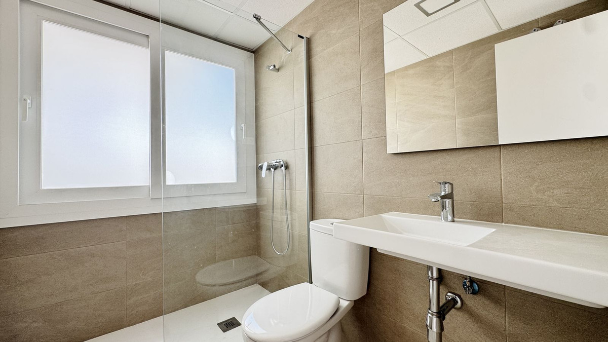 Appartement te koop in Fuengirola | 3 slaapkamers H5373973