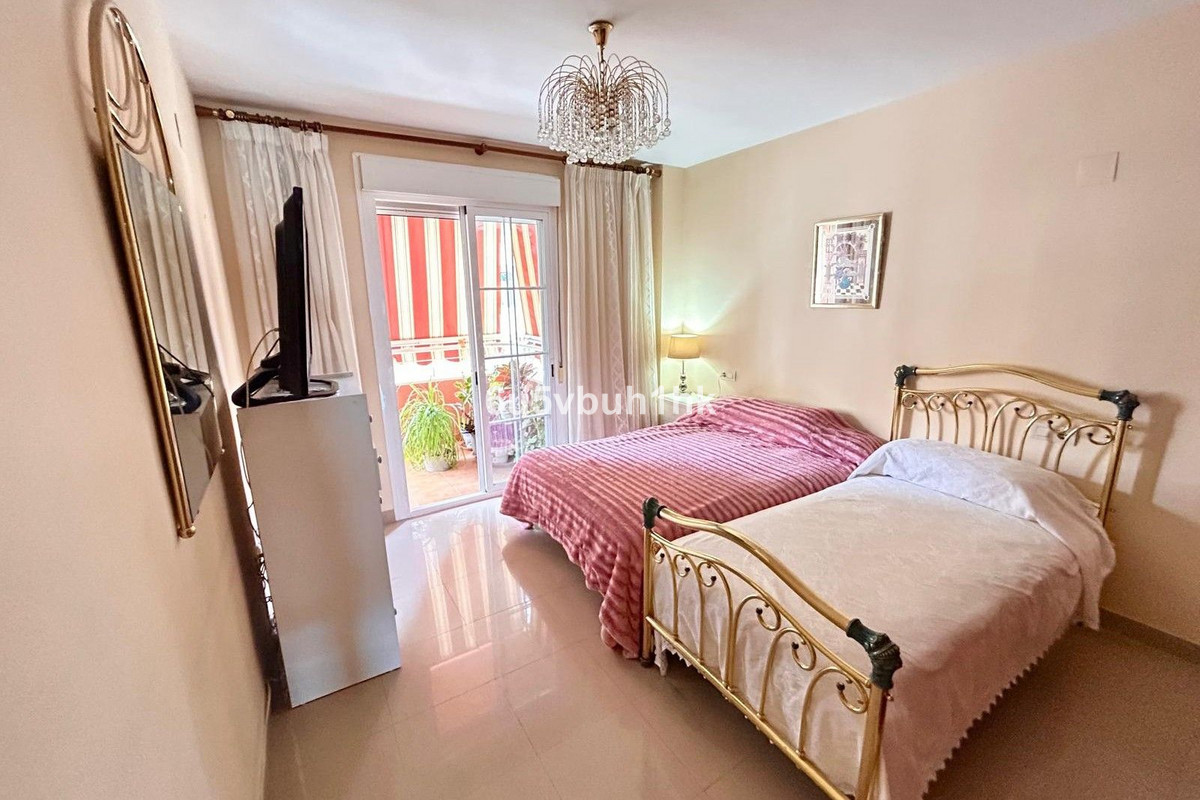 Appartement te koop in Fuengirola | 2 slaapkamers H5375761