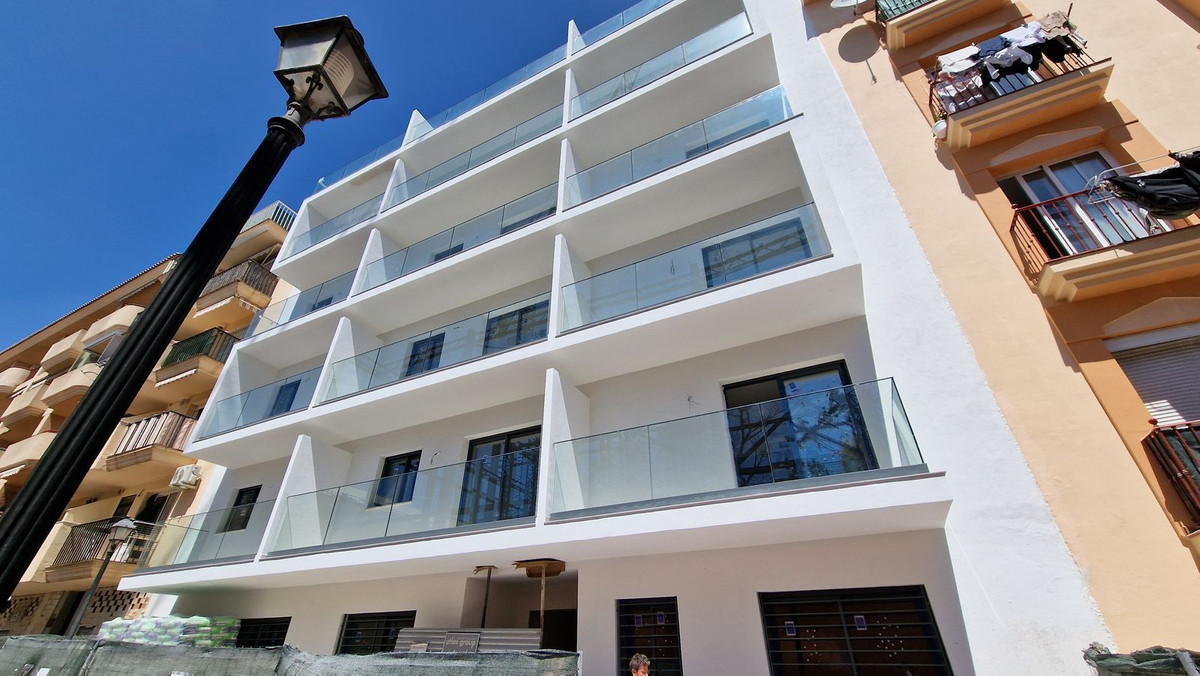 Appartement te koop in Fuengirola | 2 slaapkamers H5375905