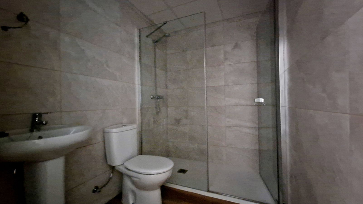 Appartement te koop in Fuengirola | 2 slaapkamers H5375905