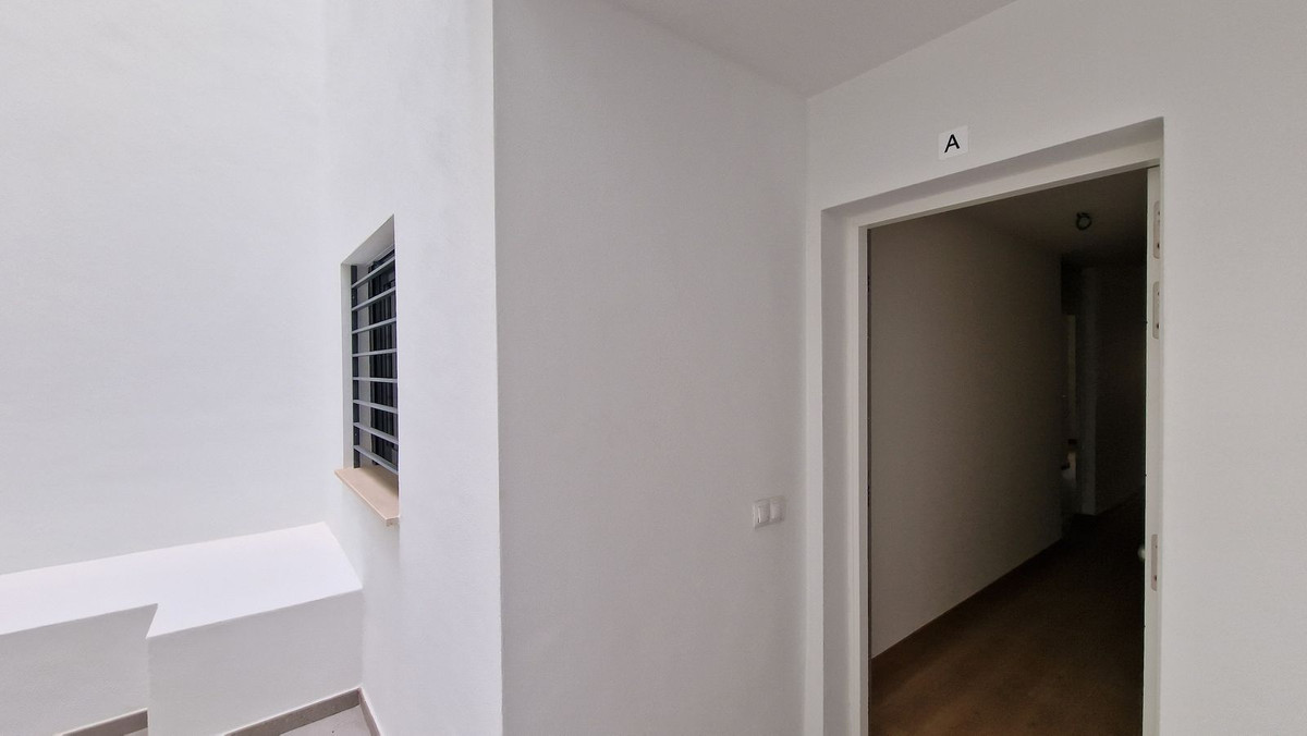 Appartement te koop in Fuengirola | 2 slaapkamers H5375905