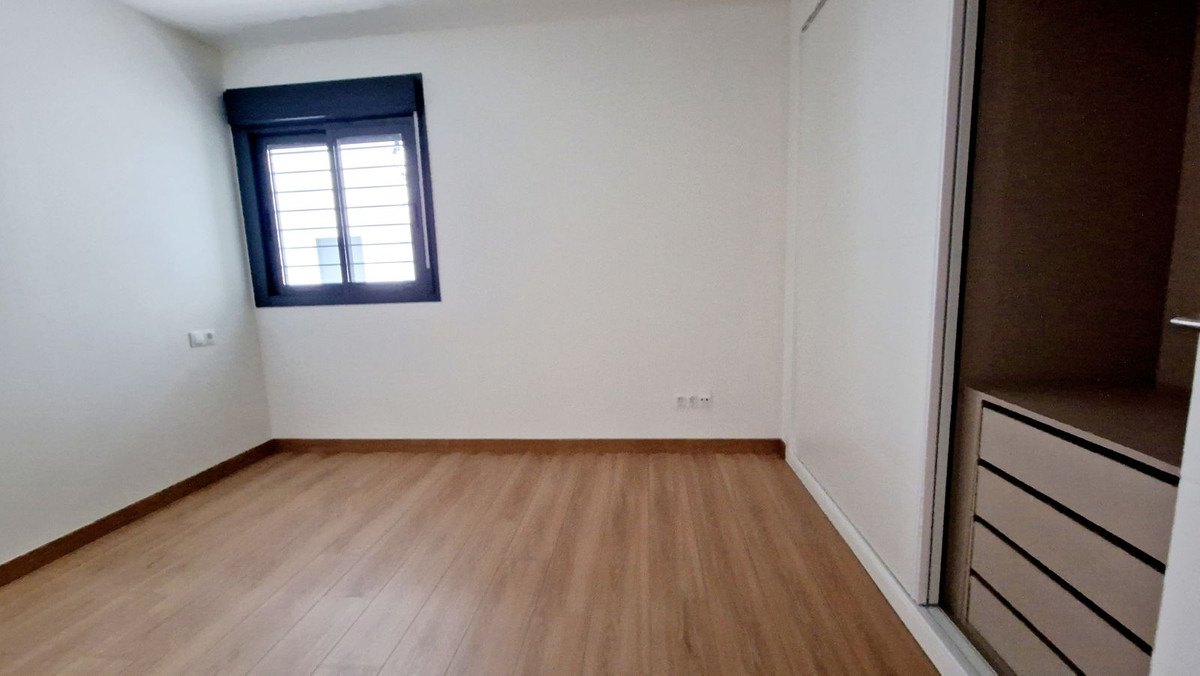 Appartement te koop in Fuengirola | 2 slaapkamers H5375905
