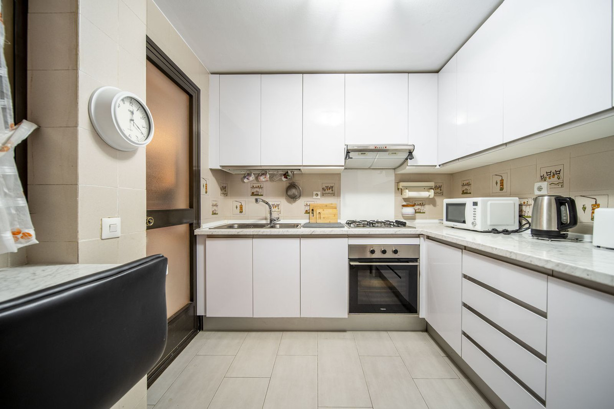 Appartement te koop in Fuengirola | 3 slaapkamers H5378356