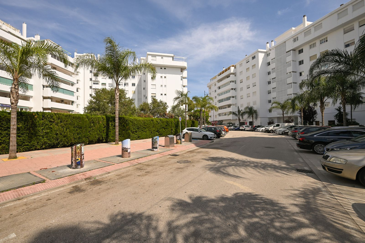 Appartement te koop in Fuengirola | 4 slaapkamers H5379088