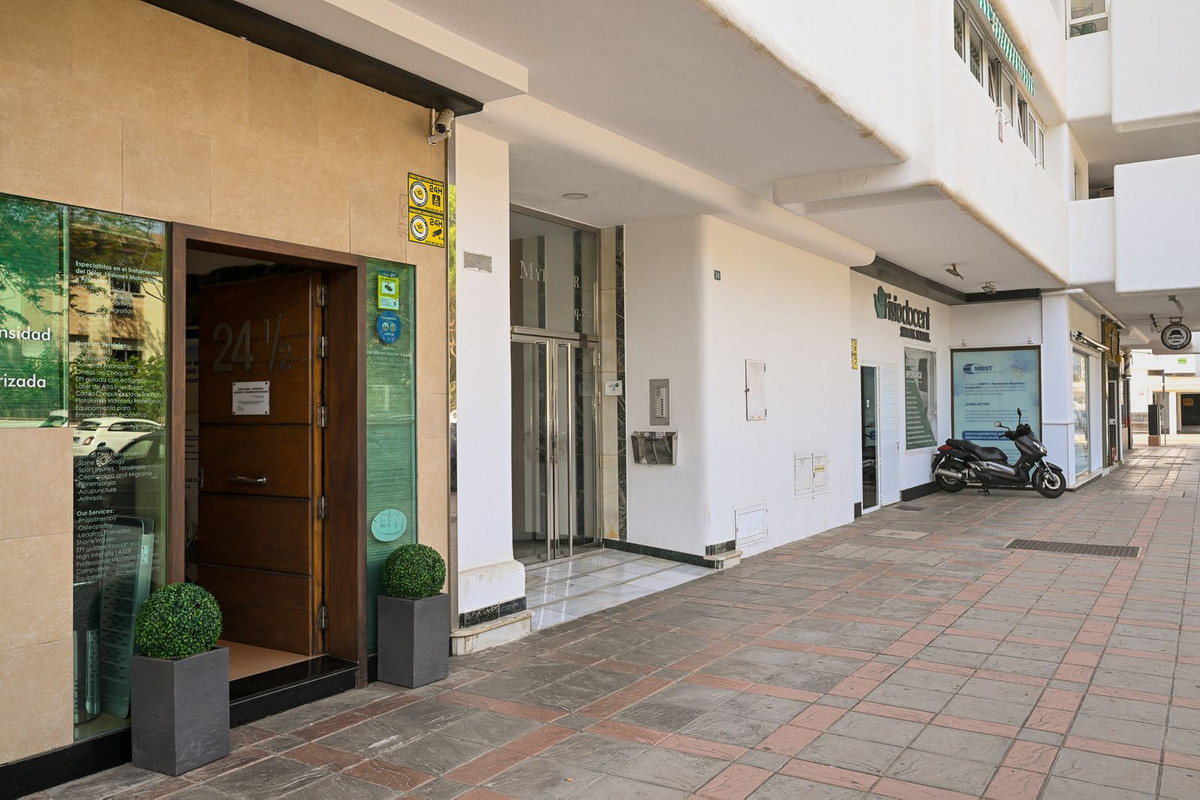 Appartement te koop in Fuengirola | 4 slaapkamers H5379088